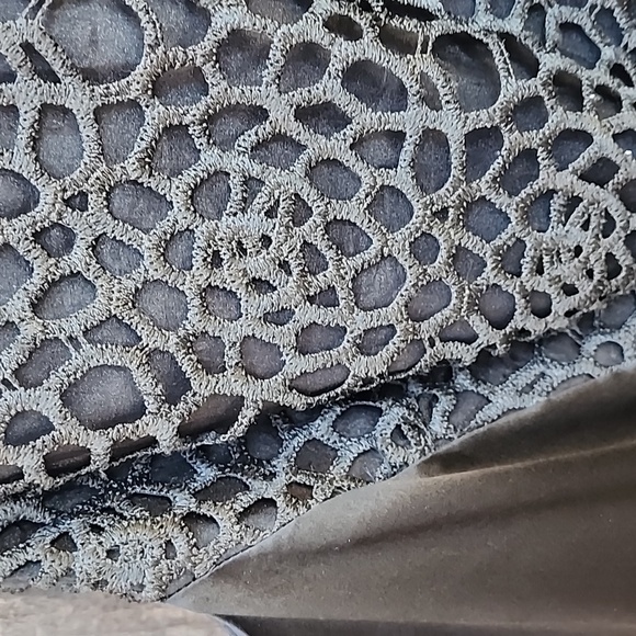 Carmen Marc Valvo Black Cocktail Dress, in Excellent Condition, Sz. 6 - Picture 3 of 12